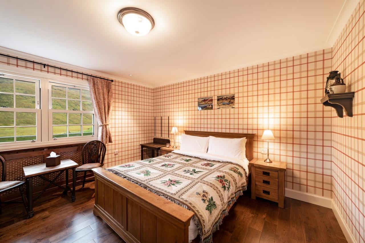 The Cluanie Inn Glenmoriston Eksteriør bilde