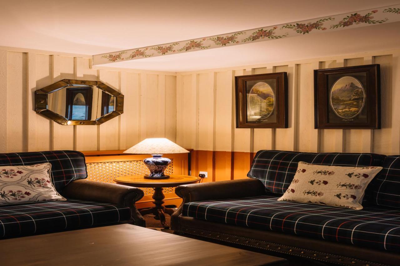 The Cluanie Inn Glenmoriston Eksteriør bilde